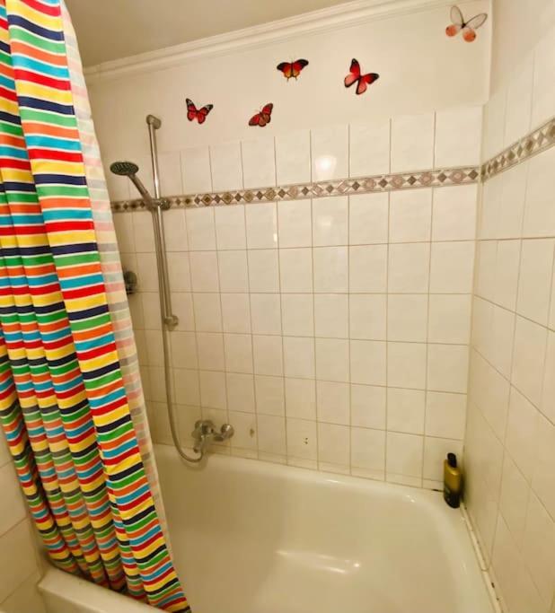Appartement Helle, Grosse, Zentrale Mit Balkon München