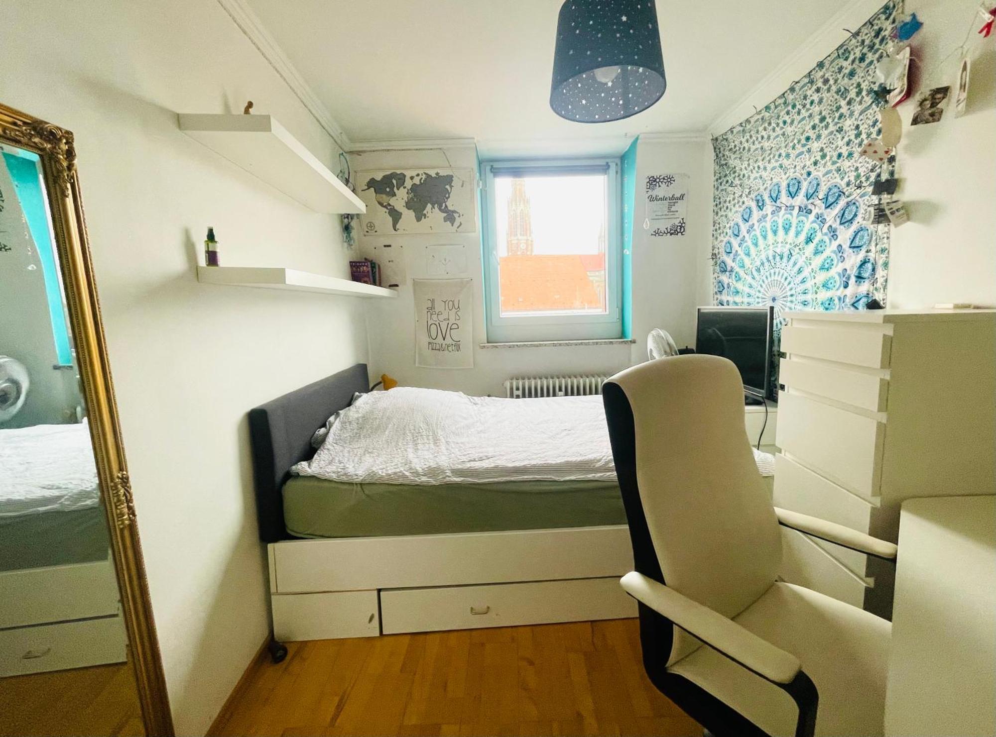 Helle, Grosse, Zentrale Mit Balkon Appartement München